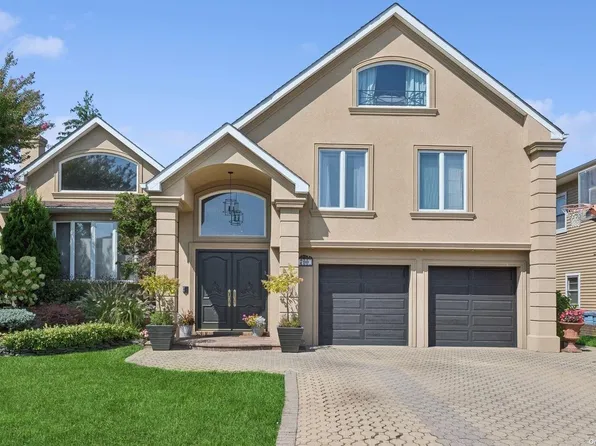 790 Wilson Street, North Woodmere, NY 11581