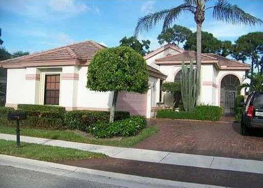 1st image of 10152 Lexington Cir N