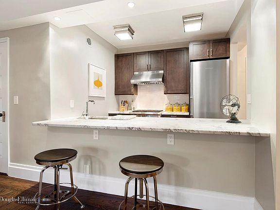 5th image of 405 W 23rd St APT 10K