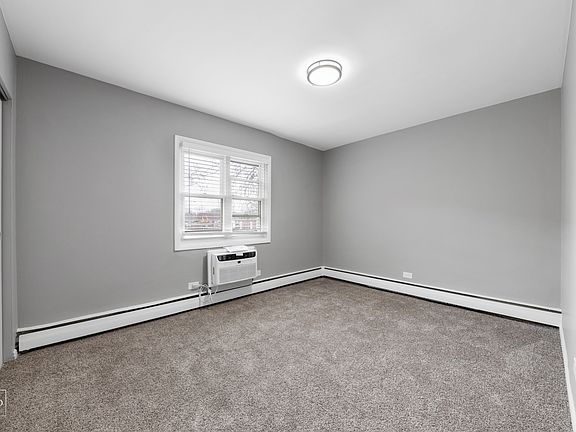Dryden Apartments Bedroom