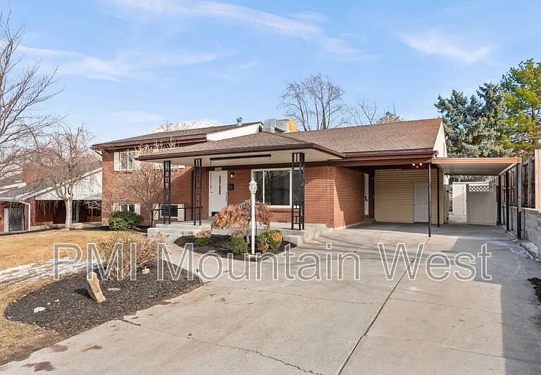 7115 S 2155 E — Photo 1