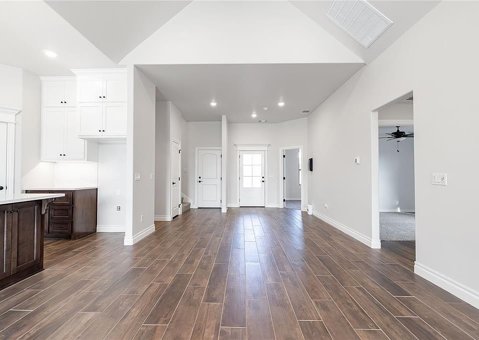 1st image of 16209 Villa Valeria Way