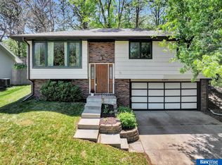 5501 London Rd, Lincoln, NE 68516