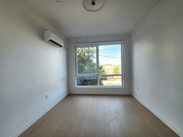 75 Webster St #101 — Photo 2