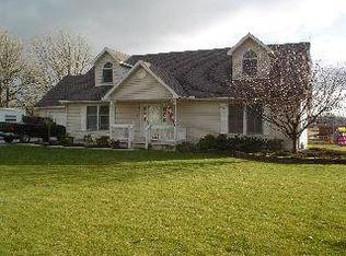 5152 Pointe Aux Peaux Rd, Newport, MI 48166