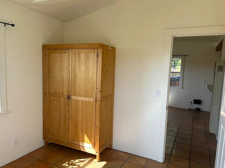 1218 Blanchard St — Photo 8