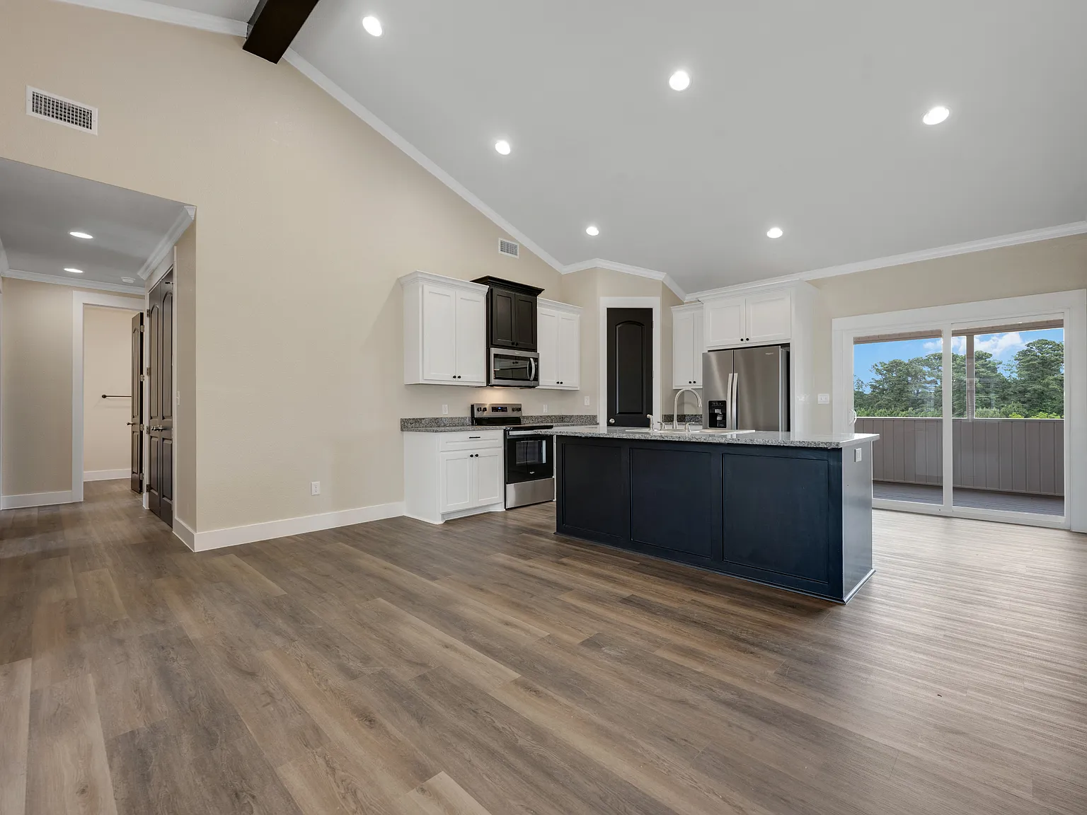 Cooper Ridge Luxury Apartment Homes — Photo 4