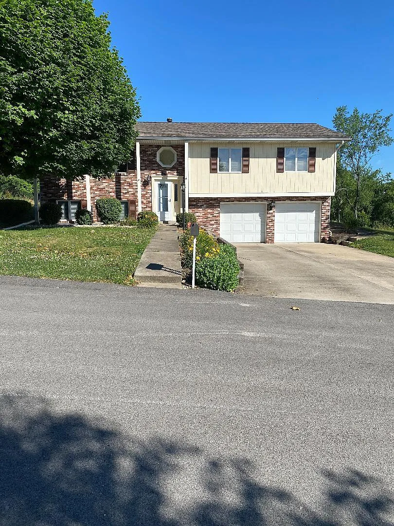 124 Athens Dr photo 1