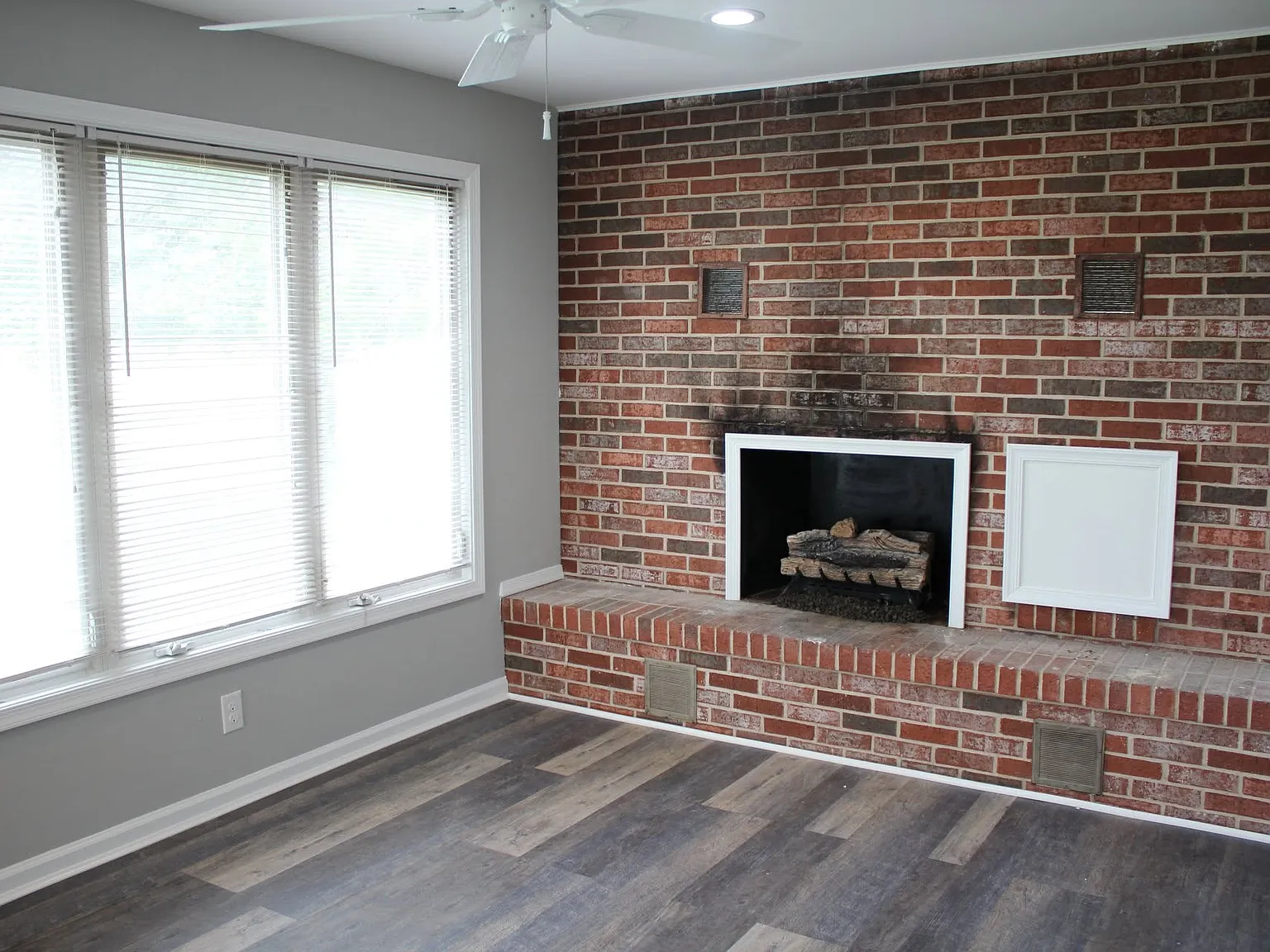 7446 Queponco Road - 1 — Photo 3