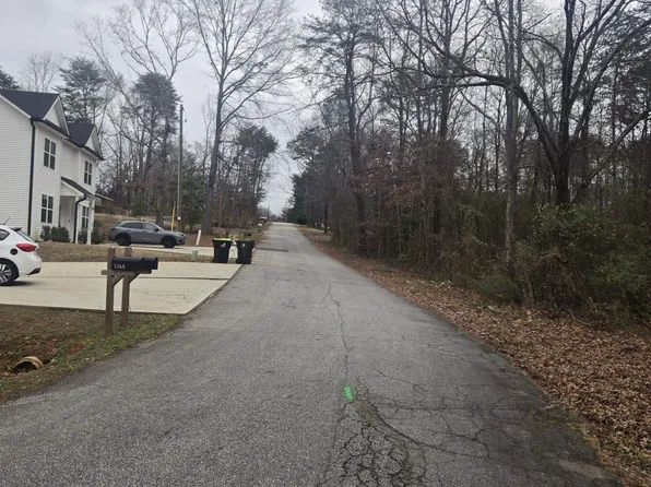 (undisclosed Address), Taylors, SC 29687