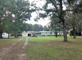 375 Rainbow Rd, Cochran, GA 31014