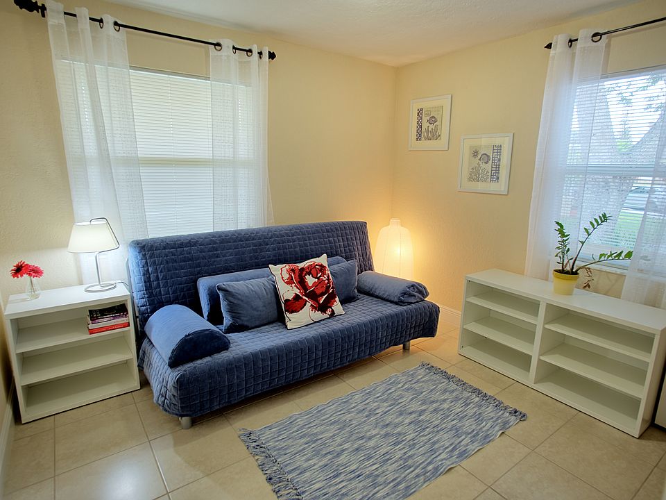 1st image of 1845 17th Ave N APT 21B