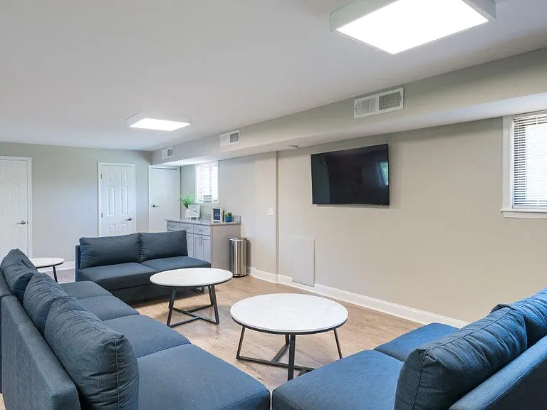 Glen Mar Apartment Homes — Photo 17
