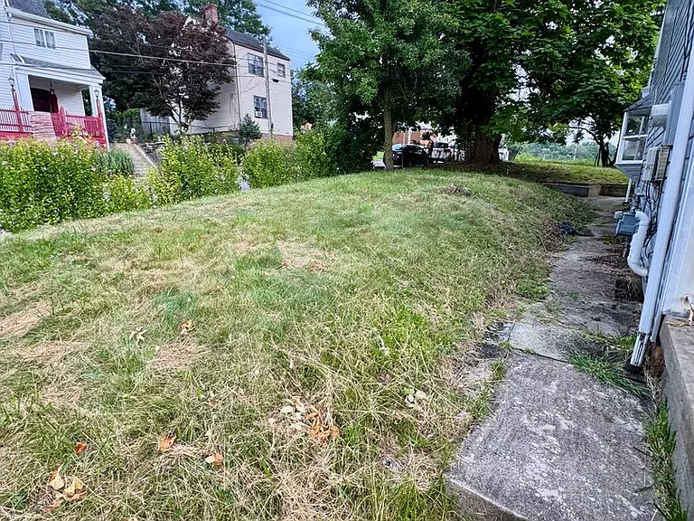 42 Climax St — Photo 40