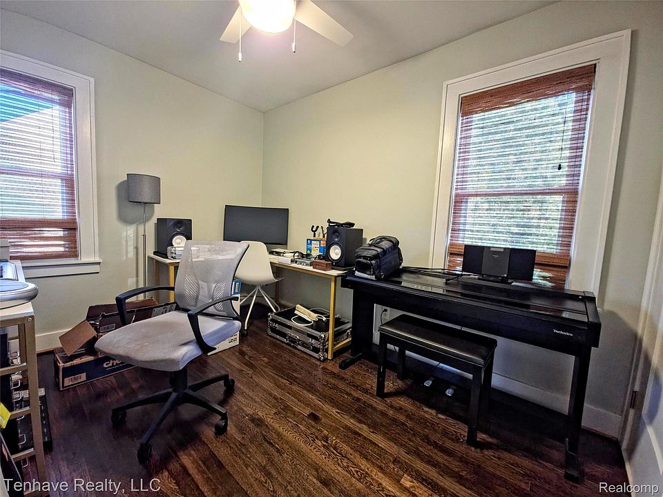 1021 Pearson St, photo 15