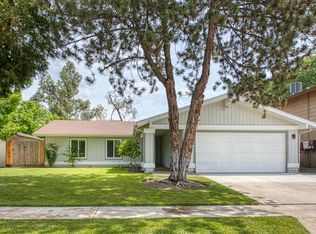 8228 N Calaveras St, Fresno, CA 93711