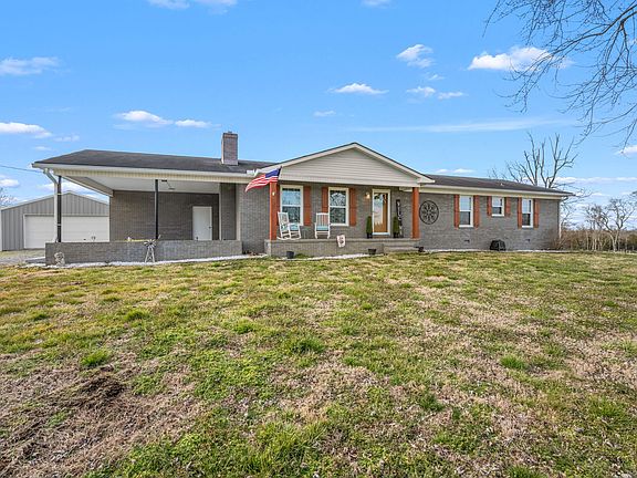 4th image of 392 Adams Rd