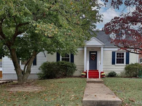 8724 Bridgeport Ave, Saint Louis, MO 63144