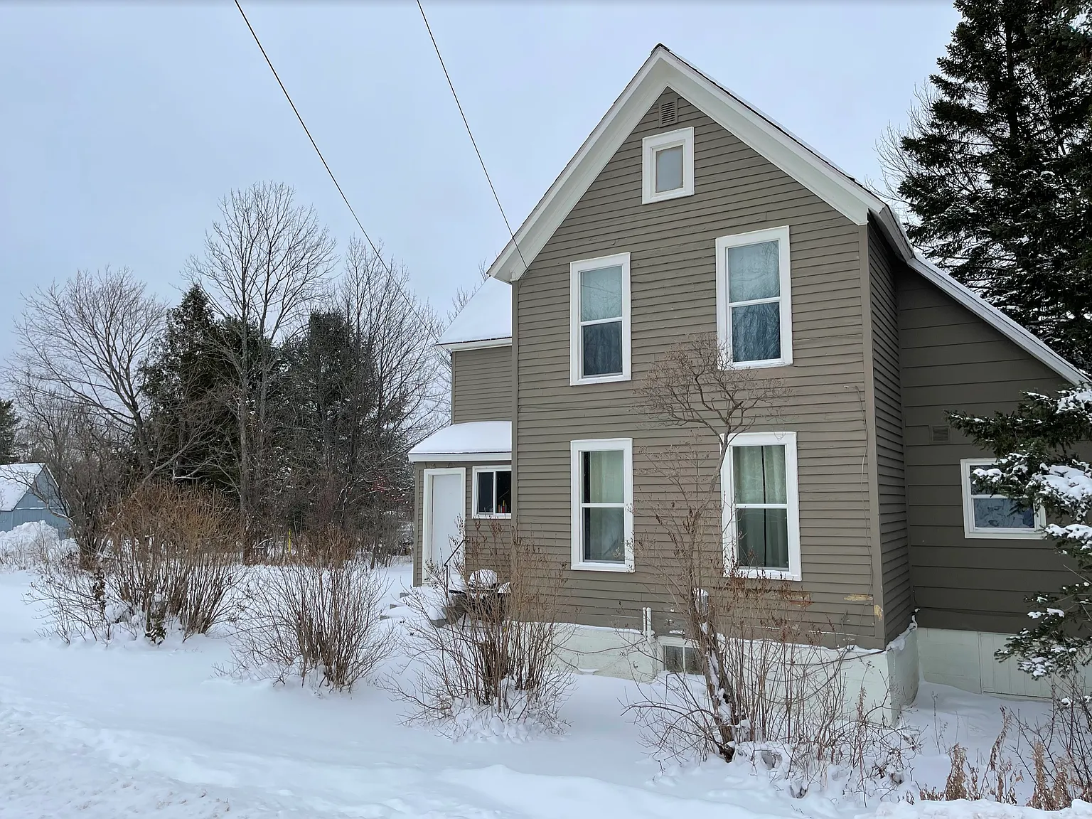 1006 E Sharon Ave. Houghton MI 49931 — Photo 1