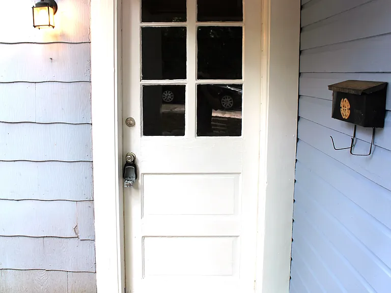369 Sterling St NE — Photo 18
