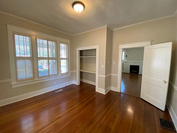 5th image of 822 N Sampson Ave