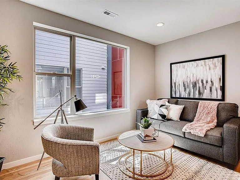 90 Galapago St #9 — Photo 11