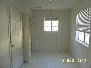 3rd image of 1711 Hertford St