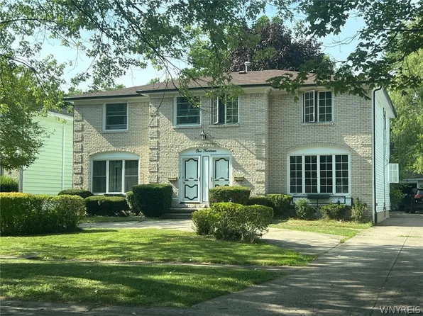 114 Ayrault Dr, Buffalo, NY 14228