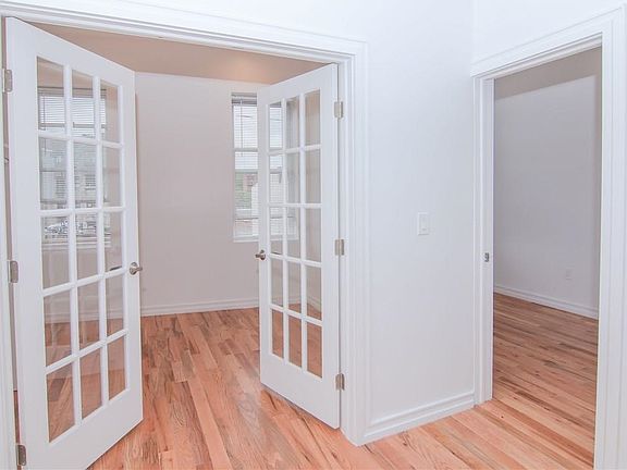 4th image of 80 Jewett Ave #C