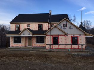 111 E Woods Dr, Lititz, PA 17543