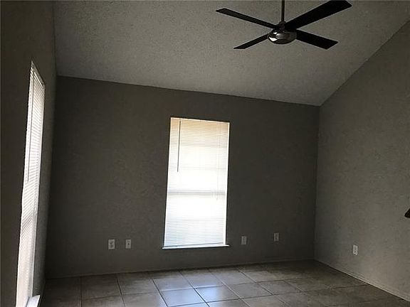 3rd image of 7500 Tulane Dr
