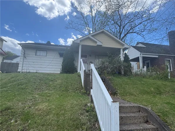 119 5th St, California, PA 15419