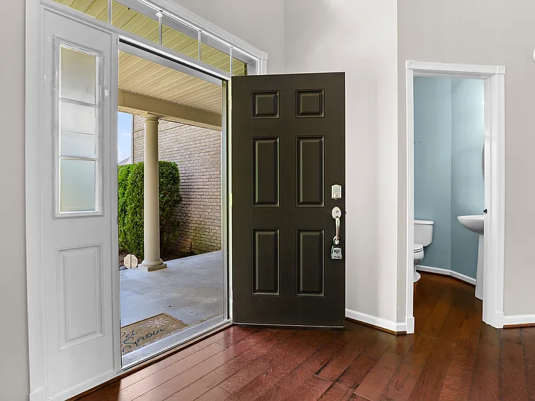 24303 Saybrook Ct — Photo 3