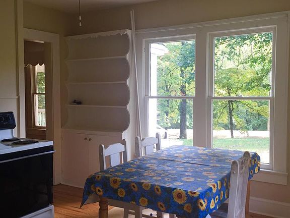 4th image of 3407 Delrose Dr