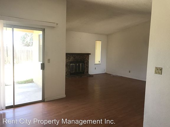 4th image of 8254 Lockborne Dr