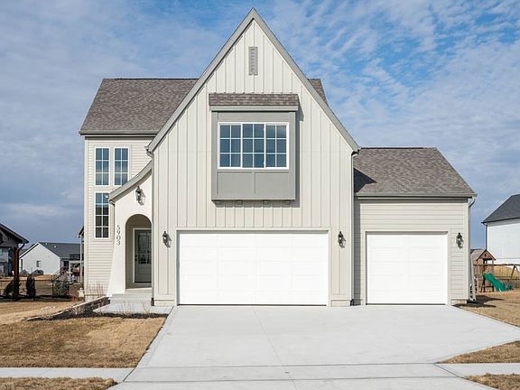 2nd image of 5903 NE Oak Dr