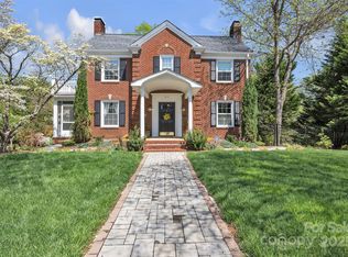 528 1st Ave NW, Hickory, NC 28601