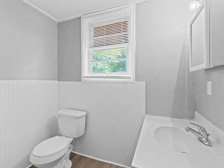 427 Circle Dr — Photo 15