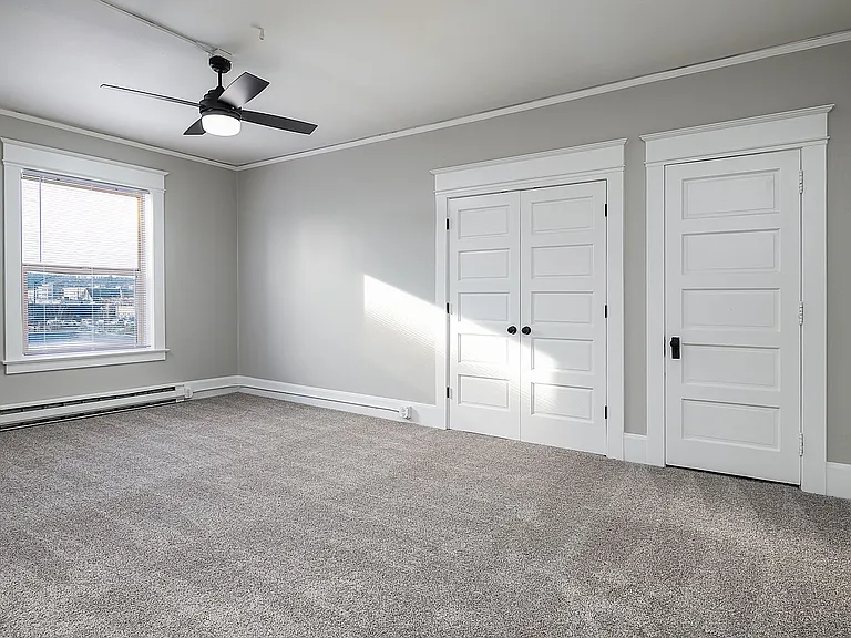 Elegant Renovation! HUGE 1 Bed 1 Bath Available Now! — Photo 14