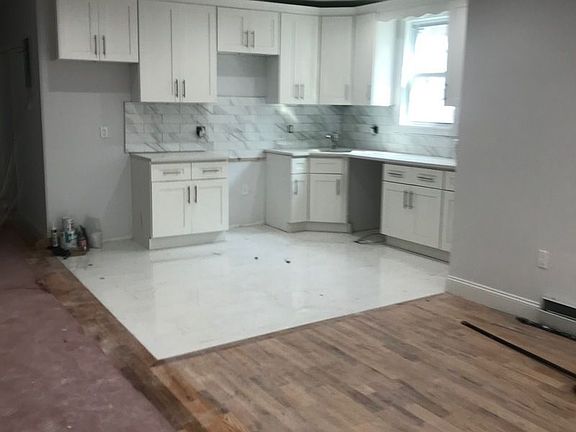 2nd image of 3417 Barker Ave