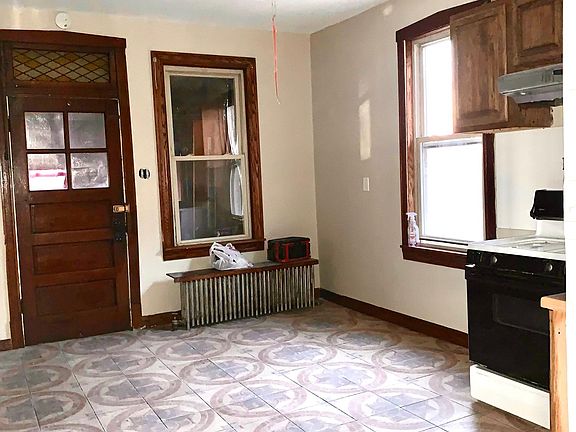 4th image of 4625 S Albany Ave #2