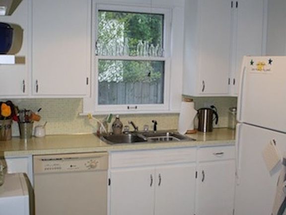 2nd image of 1351 Sherman St SE