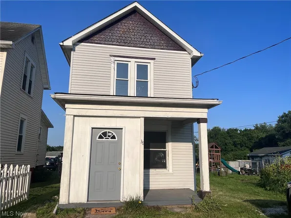 36 Maple St, Dillonvale, OH 43917