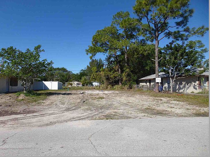 1st image of 5454 7th Ave #5456