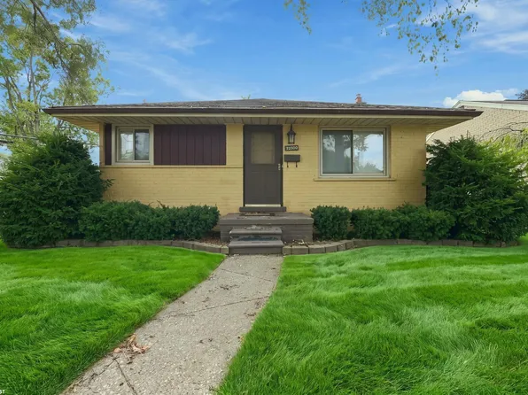 28298 Edward Ave, Madison Heights, MI 48071