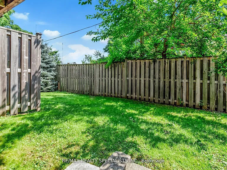 7 Streight Ln — Photo 19
