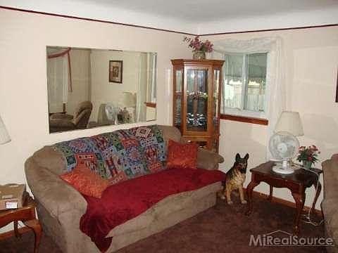 4th image of 27080 Blum St
