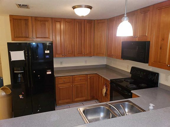 3rd image of 3133 Sawtooth Dr
