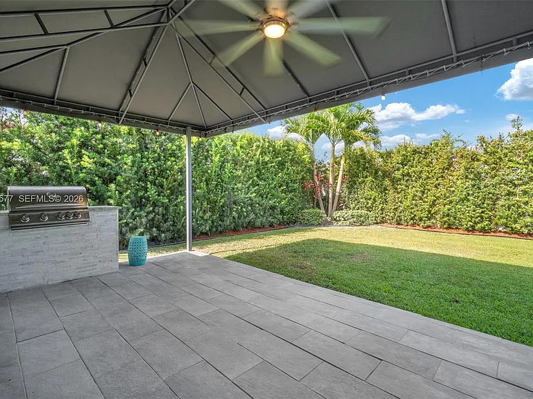1807 SW 102nd Pl — Photo 41