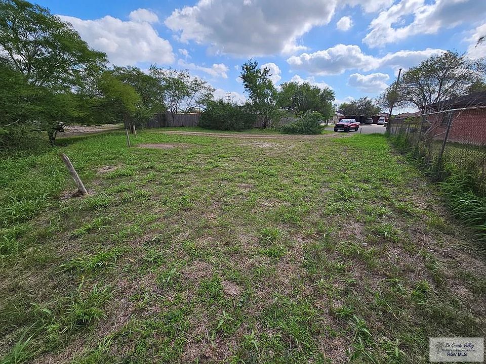2nd image of 6885 Laguna Madre Dr